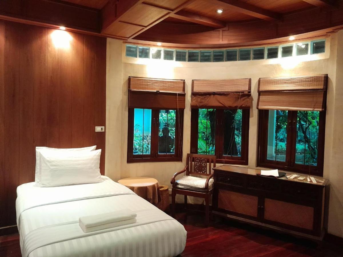 Hotel Avara Signature House Chiang Mai Zewnętrze zdjęcie