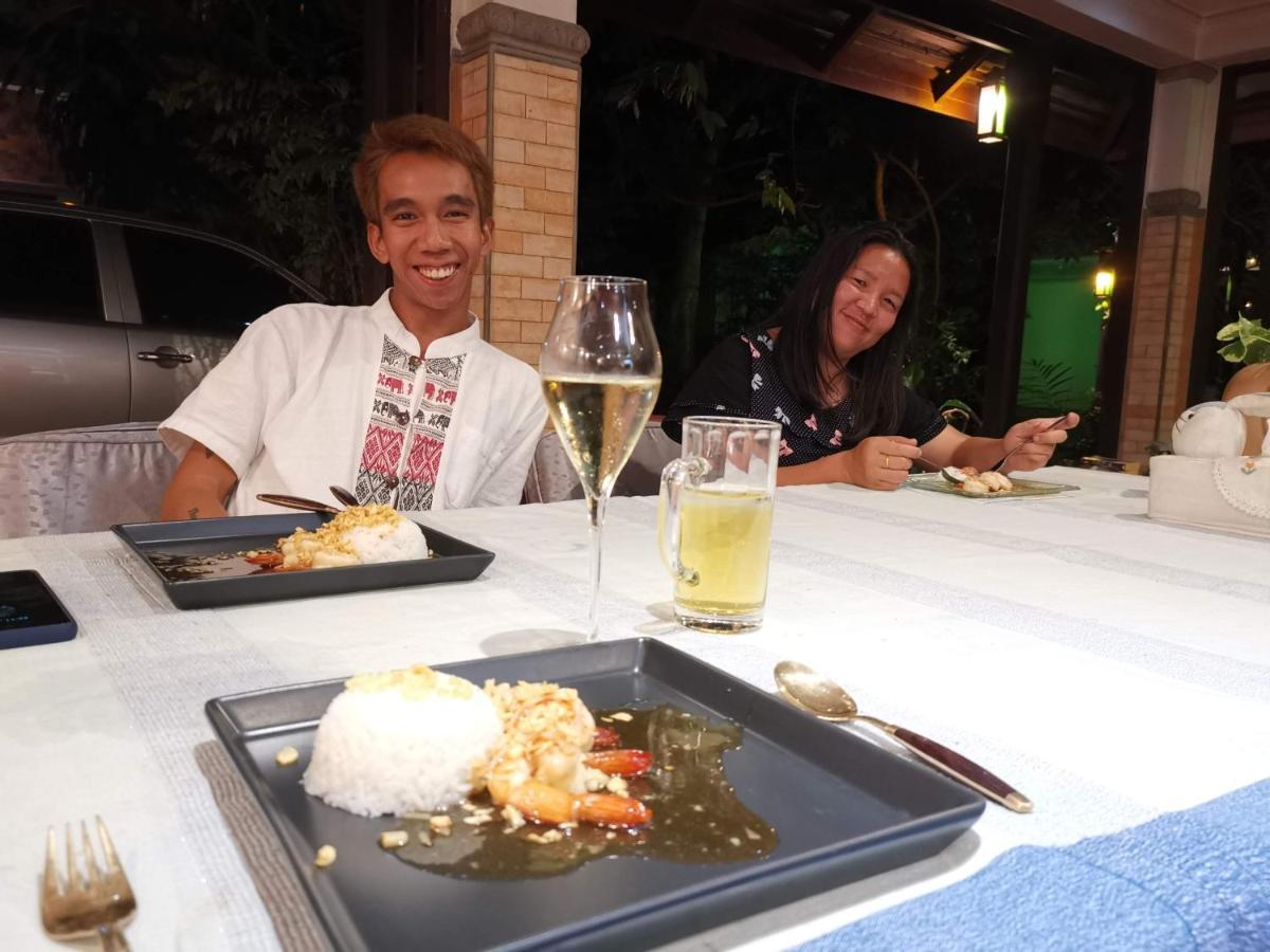 Hotel Avara Signature House Chiang Mai Zewnętrze zdjęcie