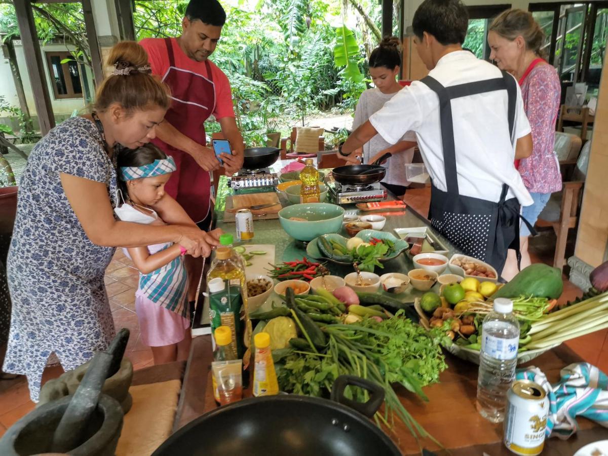 Hotel Avara Signature House Chiang Mai Zewnętrze zdjęcie